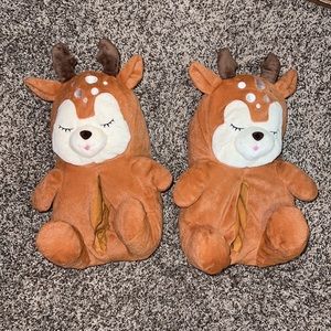 Baby Reindeer Slippers - NEW in Pkg!
Fits Women size 6.5 - 8.5 / Men’s 5 - 8